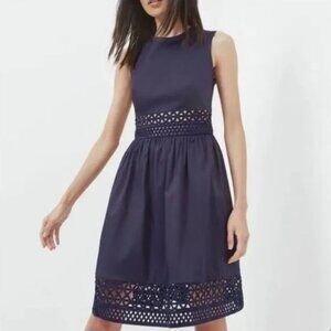 Navy sleeveless dress with pockets!